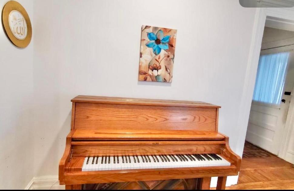 Gorgeous Victorian House!! Entire Suite In Sam'S Home New York Bagian luar foto