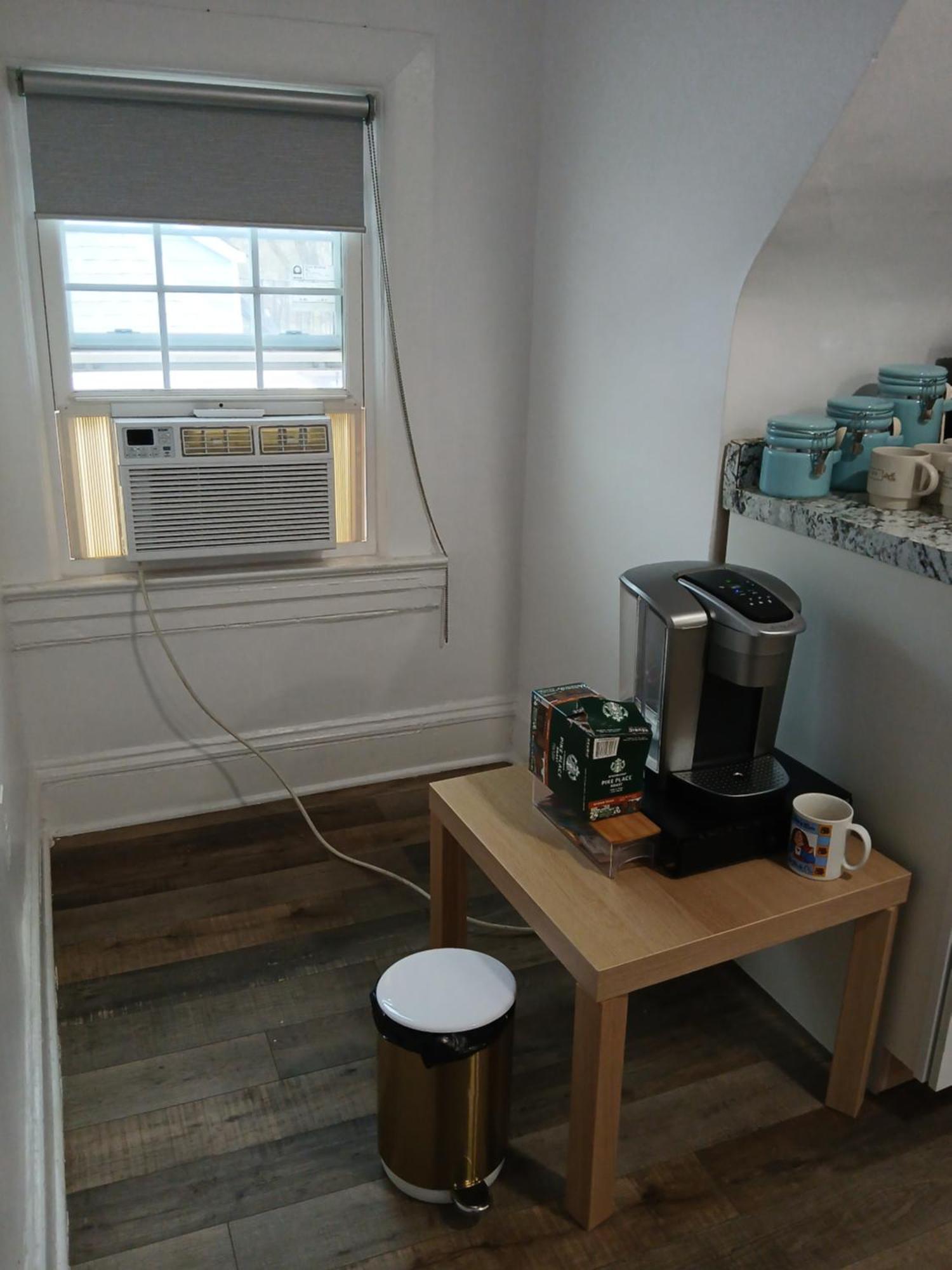 Gorgeous Victorian House!! Entire Suite In Sam'S Home New York Ruang foto