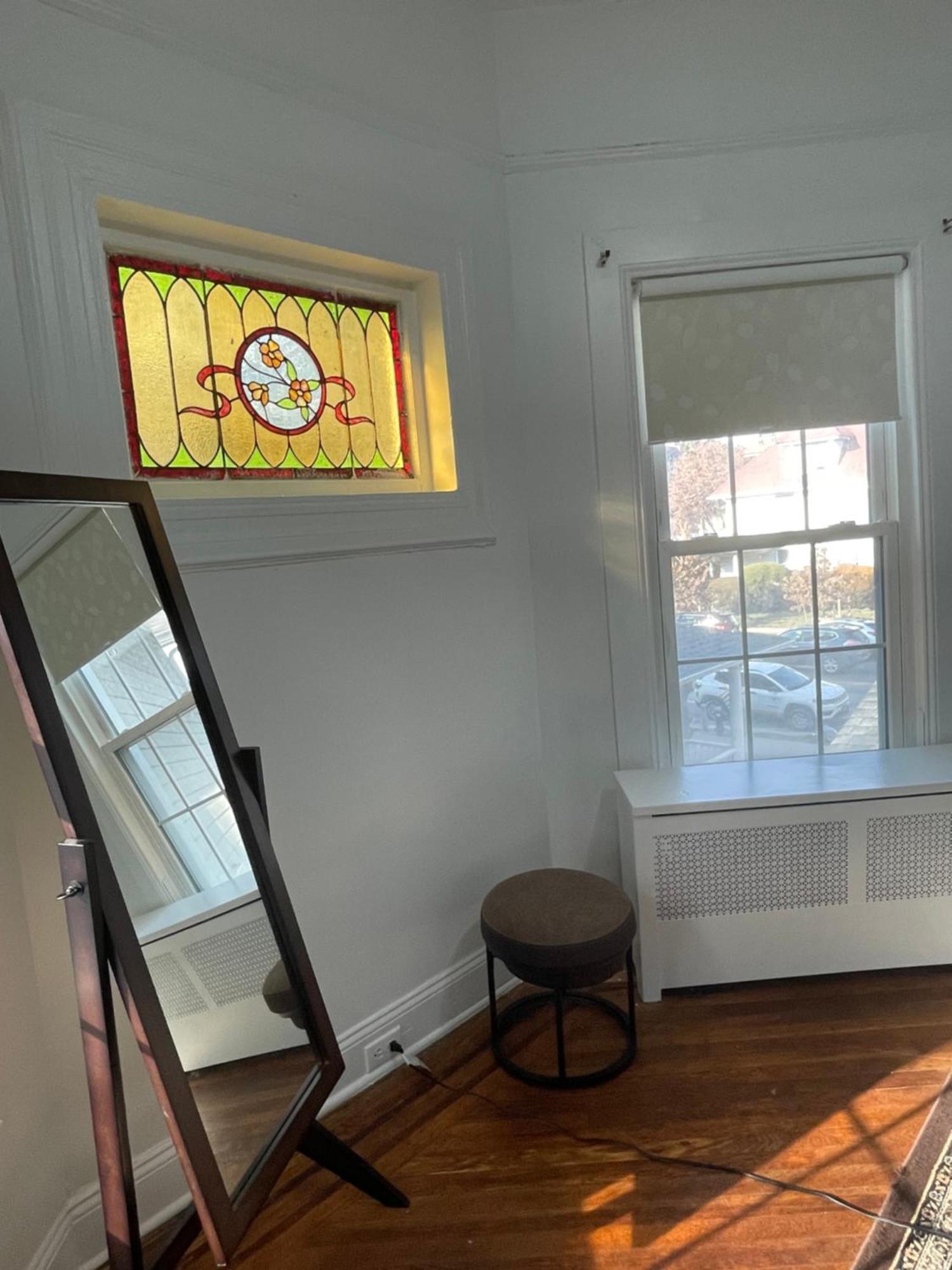 Gorgeous Victorian House!! Entire Suite In Sam'S Home New York Bagian luar foto